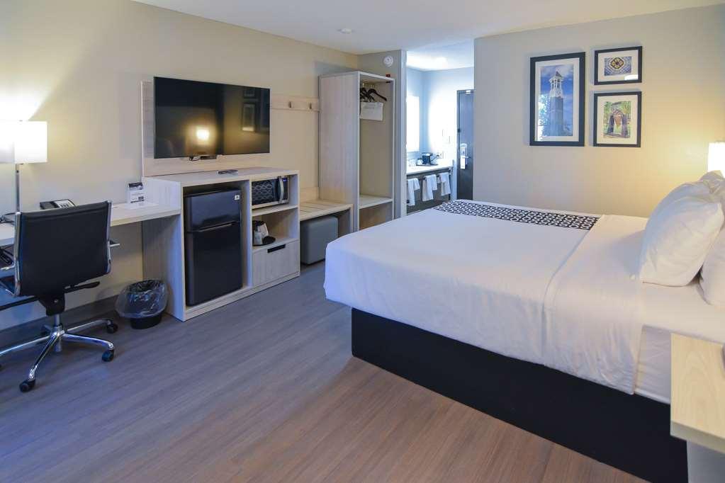 Best Western Plus Lafayette Hotel University Area Номер фото