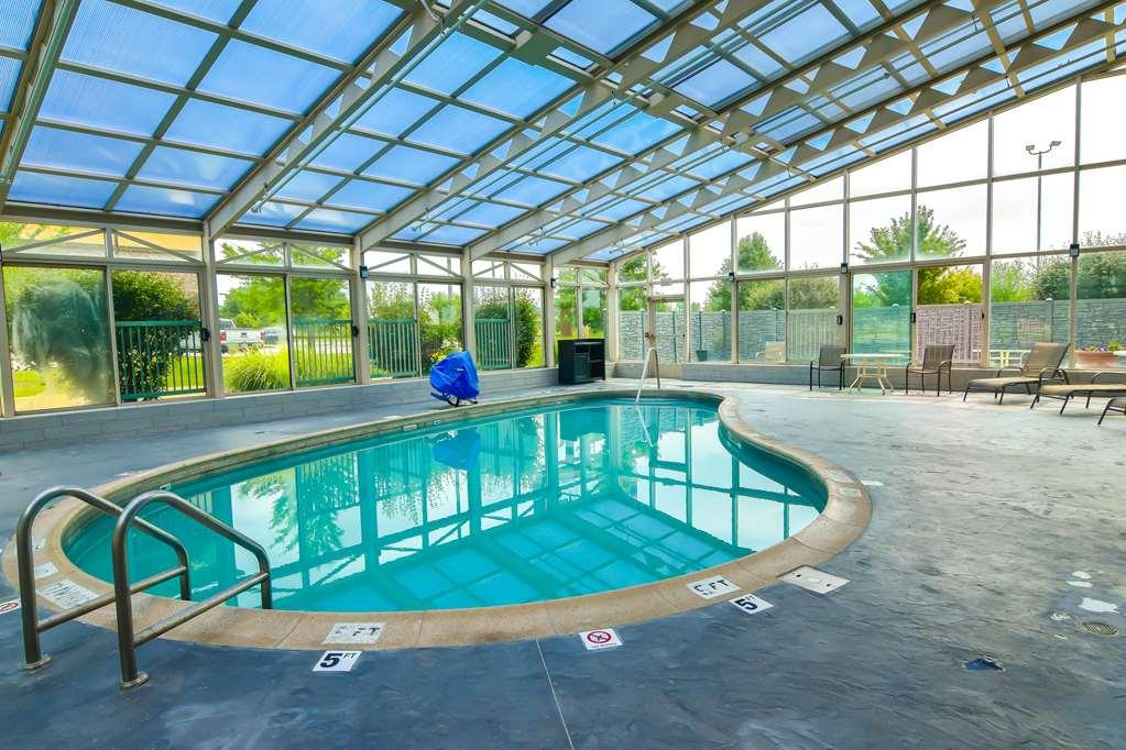 Best Western Plus Lafayette Hotel University Area Удобства фото