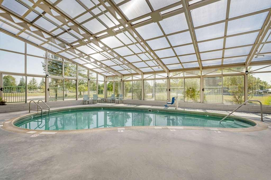 Best Western Plus Lafayette Hotel University Area Удобства фото